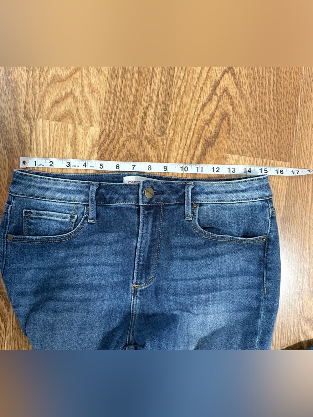 DRIFTWOOD Blue Cropped Jeans with Black Floral Embroidery w30 L 28 - Picture 6 of 8